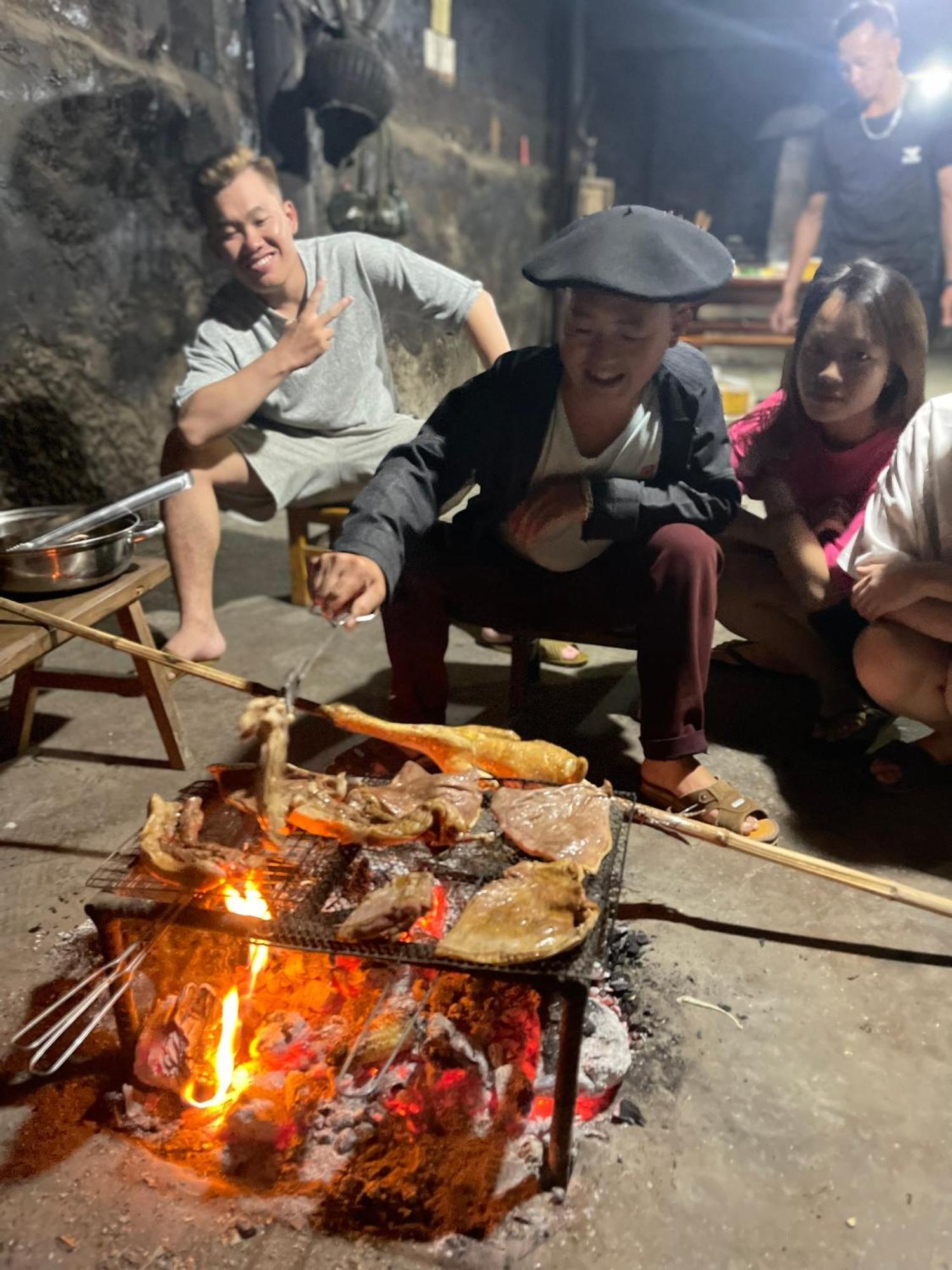 Nhà Cổ Lao Xa Homestay Hmong Dong Van (Ha Giang) Exterior foto