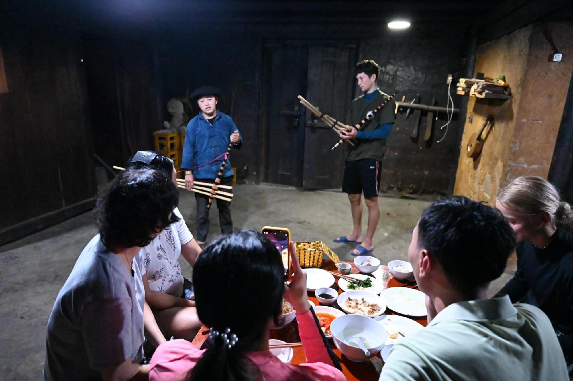 Nhà Cổ Lao Xa Homestay Hmong Dong Van (Ha Giang) Exterior foto